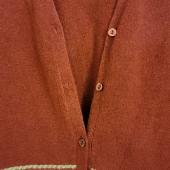 Ladies Sweater - Picture 10 of 10